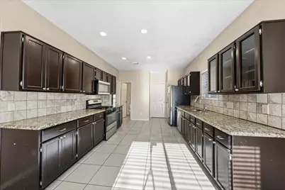 1011 Wentworth Drive, Pearland, TX 77584 - Photo 9