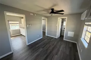 5616 Avenue R, Galveston, TX 77551 - Photo 3