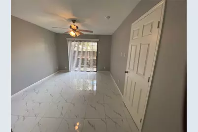 6633 W Airport Boulevard #903, Houston, TX 77035 - Photo 9