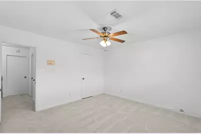 9668 Westview Drive #2, Houston, TX 77055 - Photo 19