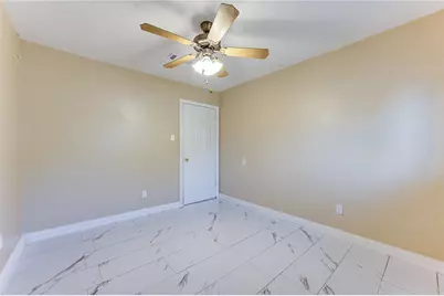11923 Loveland Pass Drive, Houston, TX 77067 - Photo 5