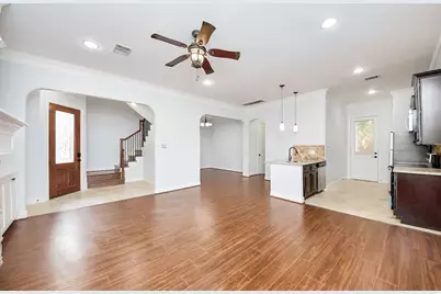 11045 Upland Forest Drive, Houston, TX 77043 - Photo 3