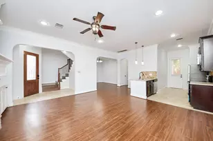11045 Upland Forest Dr, Houston, TX 77043 - Photo 3