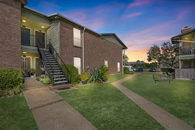 18800 Egret Bay Boulevard #804, Webster, TX 77058 - Photo 1