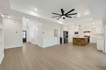 6737 Wildwood Way, Houston, TX 77023 - Photo 5