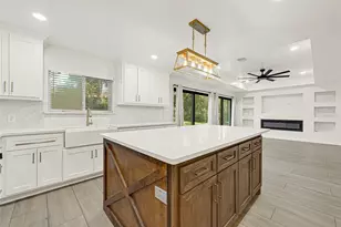 6737 Wildwood Way, Houston, TX 77023 - Photo 9