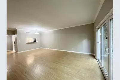 1801 Stoney Brook Drive #106, Houston, TX 77063 - Photo 9