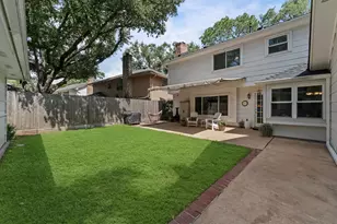 3030 Broadmoor Dr, Sugar Land, TX 77478 - Photo 13