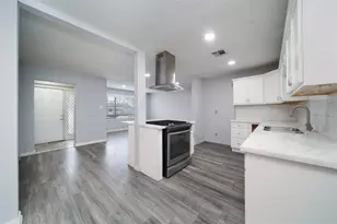 8718 Pattibob St, Houston, TX 77029 - Photo 3