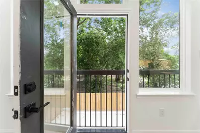 5103 Mallow Street #A/B, Houston, TX 77033 - Photo 17