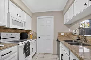 8020 Braesmain Dr, Houston, TX 77025 - Photo 19