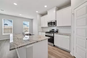 2107 Spring Hollow Dr, Baytown, TX 77521 - Photo 19