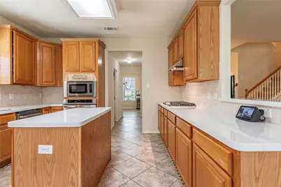 2013 Port Bridge Lane, League City, TX 77573 - Photo 9