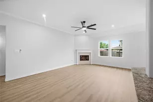 114 Par Circle, La Porte, TX 77571 - Photo 7