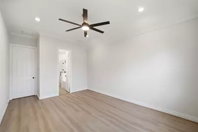 114 Par Circle, La Porte, TX 77571 - Photo 17