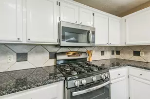 2002 Edinburg Ave, League City, TX 77573 - Photo 15