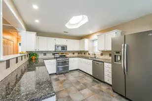 2002 Edinburg Ave, League City, TX 77573 - Photo 11