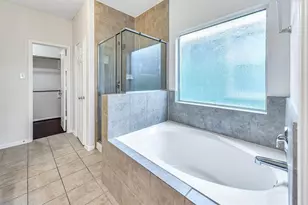6430 Wilshire Fern, Houston, TX 77040 - Photo 15