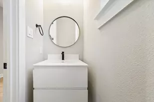 812 Thornton St, Houston, TX 77018 - Photo 27