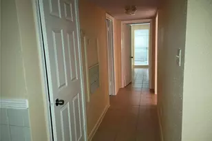 10211 Sugar Branch Dr, Houston, TX 77036 - Photo 7