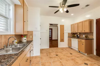 2215 Avenue O 1/2, Galveston, TX 77550 - Photo 21