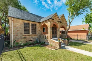 2215 Ave O 1/2, Galveston, TX 77550 - Photo 5