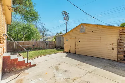 2215 Avenue O 1/2, Galveston, TX 77550 - Photo 29