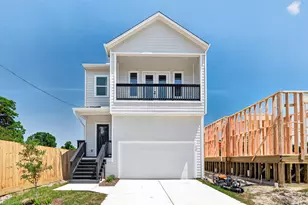 1425 E 31st St, Houston, TX 77022 - Photo 1