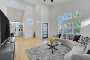 2614 Noble St, Houston, TX 77026 - Photo 5