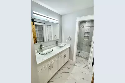 12122 Chimney Rock Road, Houston, TX 77035 - Photo 25