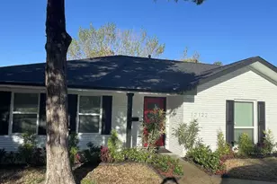 12122 Chimney Rock Rd, Houston, TX 77035 - Photo 3