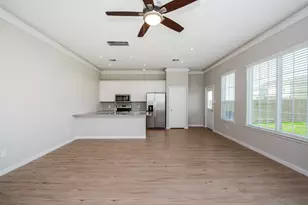 19310 Sparrow Trl, Rosharon, TX 77583 - Photo 11