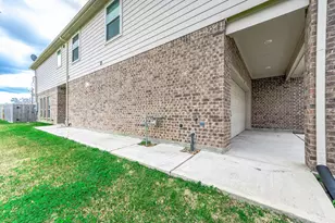 532 N 6th St, La Porte, TX 77571 - Photo 3