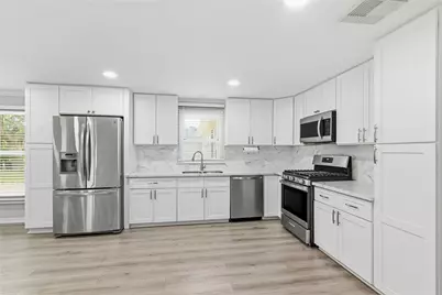 7021 2nd Street, Hitchcock, TX 77563 - Photo 7