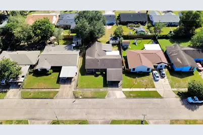 5846 Hirondel Street, Houston, TX 77033 - Photo 39