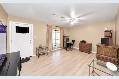 5846 Hirondel Street, Houston, TX 77033 - Photo 7