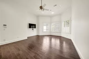 15 Player Green Pl, The Woodlands, TX 77382 - Photo 13