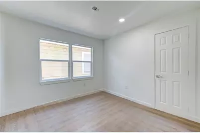 6725 Madrid Street, Houston, TX 77021 - Photo 11