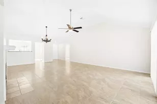 11014 Rippling Fields Ct, Houston, TX 77064 - Photo 9