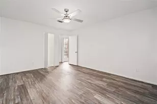 6719 Brittany Park Ln, Houston, TX 77066 - Photo 9