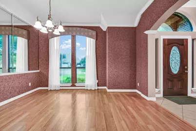 105 Indian Paintbrush, Lake Jackson, TX 77566 - Photo 5