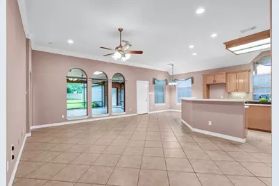 105 Indian Paintbrush, Lake Jackson, TX 77566 - Photo 11