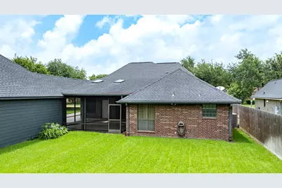 105 Indian Paintbrush, Lake Jackson, TX 77566 - Photo 45
