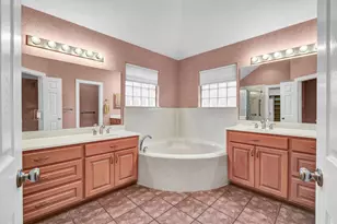 105 Indian Paintbrush, Lake Jackson, TX 77566 - Photo 25