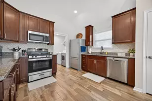 128 Red Deer Wy, Huntsville, TX 77320 - Photo 15