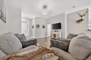 128 Red Deer Wy, Huntsville, TX 77320 - Photo 9