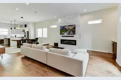 5857 Dolores Street, Houston, TX 77057 - Photo 13