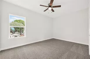 418 4th St, Beasley, TX 77417 - Photo 23