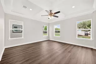 418 4th St, Beasley, TX 77417 - Photo 9