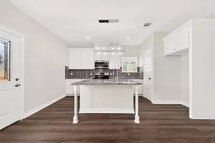 418 4th St, Beasley, TX 77417 - Photo 11